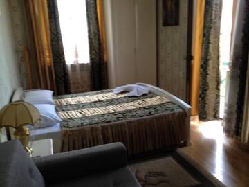 Фото номера Люкс с балконом Гостевой дом My House Hotel г. Тбилиси 2