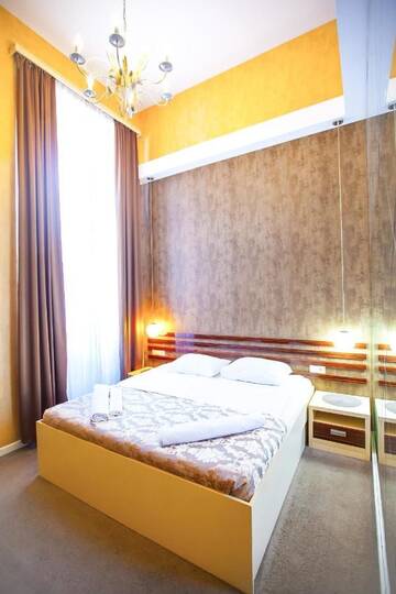 Фото номера Двухместный номер «Комфорт» с 1 кроватью Отель Rustaveli Hotel г. Тбилиси 3