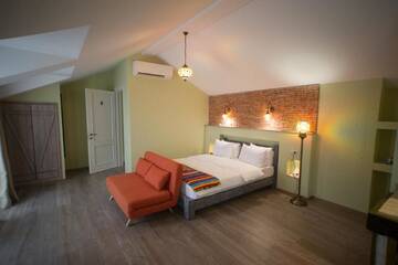 Фото номера Апартаменты-студио Отель No12 Zichi Hotel г. Тбилиси 4