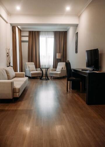 Фото номера Люкс с 2 односпальными кроватями Отель Best Western Tbilisi Art Hotel г. Тбилиси 3