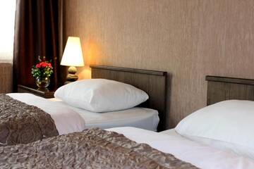 Фото номера Двухместный номер с 2 отдельными кроватями Отель Hotel Darchi г. Тбилиси 8