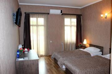Фото номера Двухместный номер с 2 отдельными кроватями Отель Hotel Darchi г. Тбилиси 9