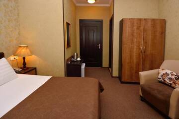 Фото номера Стандартный двухместный номер с 1 кроватью Отель King David Hotel г. Тбилиси 13