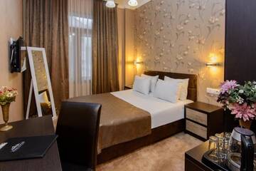 Фото номера Стандартный двухместный номер с 1 кроватью Отель King David Hotel г. Тбилиси 2