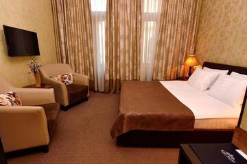 Фото номера Стандартный двухместный номер с 1 кроватью Отель King David Hotel г. Тбилиси 7