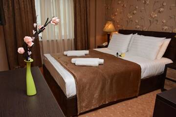 Фото номера Стандартный двухместный номер с 1 кроватью Отель King David Hotel г. Тбилиси 11