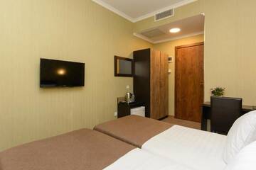 Фото номера Стандартный двухместный номер с 2 отдельными кроватями Отель King David Hotel г. Тбилиси 14