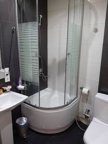 Фото номера Семейный номер с балконом Отель Tbiliseli Boutique Hotel г. Тбилиси 6