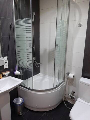 Фото номера Семейный номер с балконом Отель Tbiliseli Boutique Hotel г. Тбилиси 3