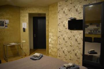 Фото номера Двухместный номер с 1 кроватью и балконом Гостевой дом Lea Guest House г. Тбилиси 10