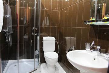 Фото номера Двухместный номер с 1 кроватью Отель Hotel Diplomat г. Тбилиси 2