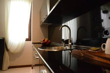 Фото номера Номер-студио с диваном-кроватью Отель Costé Hotel г. Тбилиси 5