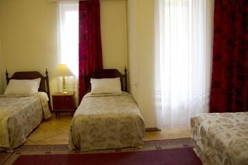 Фото номера Семейный номер Отель Iliani Hotel г. Тбилиси 3