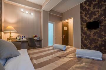 Фото номера Стандартный двухместный номер с 1 кроватью Отель Iliani Hotel г. Тбилиси 7