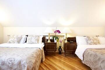 Фото номера Четырехместный номер Отель Iliani Hotel г. Тбилиси 6