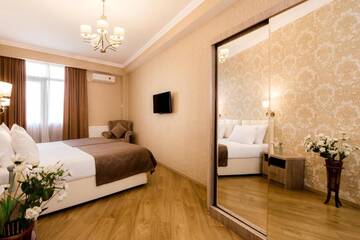 Фото номера Апартаменты с балконом Отель Hotel Diamond Dat Exx company г. Тбилиси 3