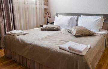 Фото номера Двухместный номер с 1 кроватью Отель Georgian House г. Тбилиси 3