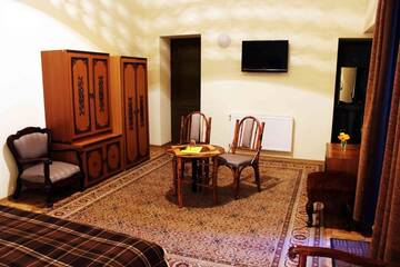 Фото номера Стандартный двухместный номер с 1 кроватью Отель Hotel Central Rustaveli г. Тбилиси 5