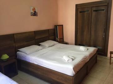 Фото номера Апартаменты - 1-й этаж Гостевой дом Meidani Guest house г. Тбилиси 2