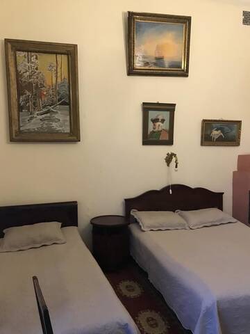 Фото номера Полулюкс Отель Gutsa Artists Mini-Hotel г. Тбилиси 13
