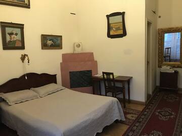 Фото номера Полулюкс Отель Gutsa Artists Mini-Hotel г. Тбилиси 14