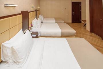 Фото номера Стандартный трехместный номер Отель KMM Hotel г. Тбилиси 2