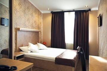 Фото номера Стандартный двухместный номер с 1 кроватью Отель Rondo Hotel г. Тбилиси 2