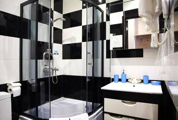 Фото номера Стандартный двухместный номер с 1 кроватью Отель Rondo Hotel г. Тбилиси 9