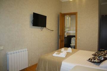 Фото номера Стандартный двухместный номер с 1 кроватью Гостевой дом Guest House Lusi г. Тбилиси 6