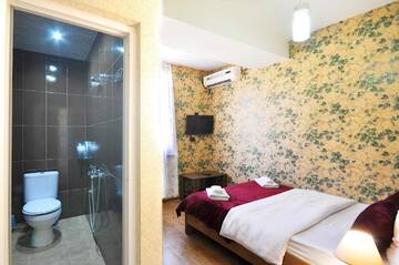 Фото номера Стандартный двухместный номер с 1 кроватью Отель Hotel Kavela г. Тбилиси 6