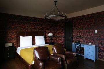 Фото номера Трехместный номер Отель Rooms Hotel Tbilisi г. Тбилиси 6