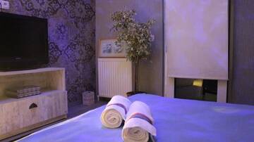 Фото номера Семейный номер Отель Terrace Garden Boutique Hotel г. Тбилиси 3