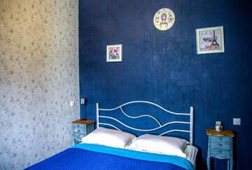 Фото номера Стандартный двухместный номер с 1 кроватью Отель Terrace Garden Boutique Hotel г. Тбилиси 2