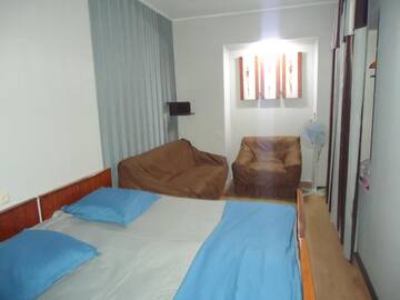 Фото номера Классический трехместный номер Гостевой дом Guest House R&amp;T г. Тбилиси 3