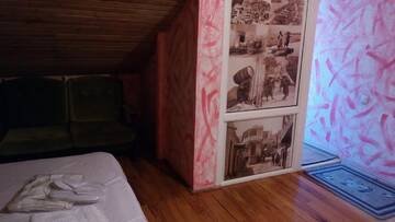 Фото номера Стандартный номер с кроватью размера &quot;king-size&quot; Отель Hotel Isani г. Тбилиси 5