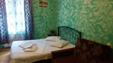 Фото номера Стандартный номер с кроватью размера &quot;king-size&quot; Отель Hotel Isani г. Тбилиси 7