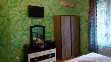 Фото номера Стандартный номер с кроватью размера &quot;king-size&quot; Отель Hotel Isani г. Тбилиси 9