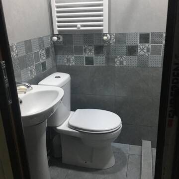 Фото номера Стандартный трехместный номер Гостевой дом Guesthouse Zeinabi г. Тбилиси 2