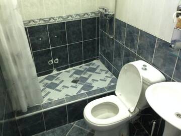 Фото номера Бюджетный двухместный номер с 2 отдельными кроватями Мини-отель Kipiani Guest house г. Тбилиси 7