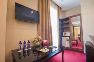 Фото номера Улучшенный люкс Отель Marionn Hotel г. Тбилиси 5