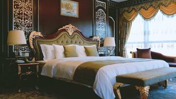 Фото номера Люкс «Премиум» Отель Hotels &amp; Preference Hualing Tbilisi г. Тбилиси 4