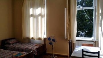 Фото номера Стандартный семейный номер Гостевой дом Lemon Family GuestHouse г. Тбилиси 3