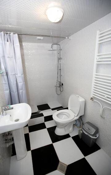 Фото номера Семейный номер с ванной комнатой Гостевой дом Guest House Zatika г. Тбилиси 7