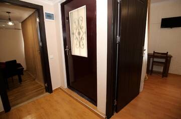 Фото номера Семейный номер с ванной комнатой Гостевой дом Guest House Zatika г. Тбилиси 15