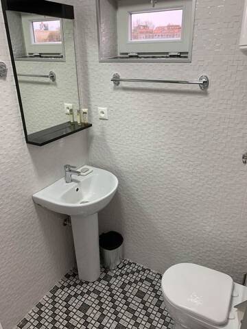 Фото номера Одноместный номер с собственной ванной комнатой Гостевой дом Guest House Rampa г. Тбилиси 4