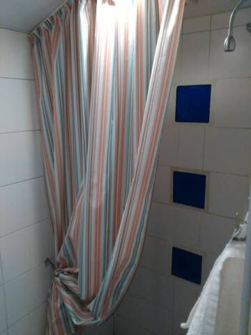 Фото номера Бюджетный трехместный номер Отель Hotel Imaginarium г. Тбилиси 11