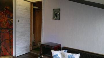 Фото номера Бюджетный трехместный номер Отель Hotel Imaginarium г. Тбилиси 22