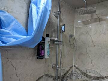 Фото номера Апартаменты - 1-й этаж Хостелы Diwan г. Тбилиси 19
