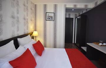 Фото номера Двухместный номер эконом-класса с 1 кроватью Отель East Gate Boutique Hotel г. Тбилиси 5