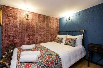 Фото номера Бюджетный двухместный номер с 1 кроватью Отель Tiflis Inn Boutique Hotel г. Тбилиси 2